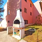 Sandra 1335 Appartement